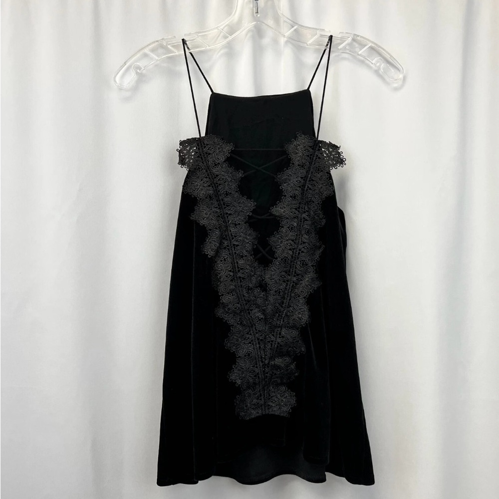 Do+be black velvet lace cleavage top large holiday ready sexy camisole